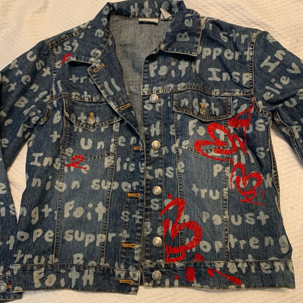Chico's Sz 0 S Denim Inspiration Affirmations Art-to-Wear Love Jean Denim Jacket